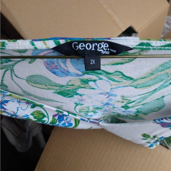 Shirt - Picture 2 of 2